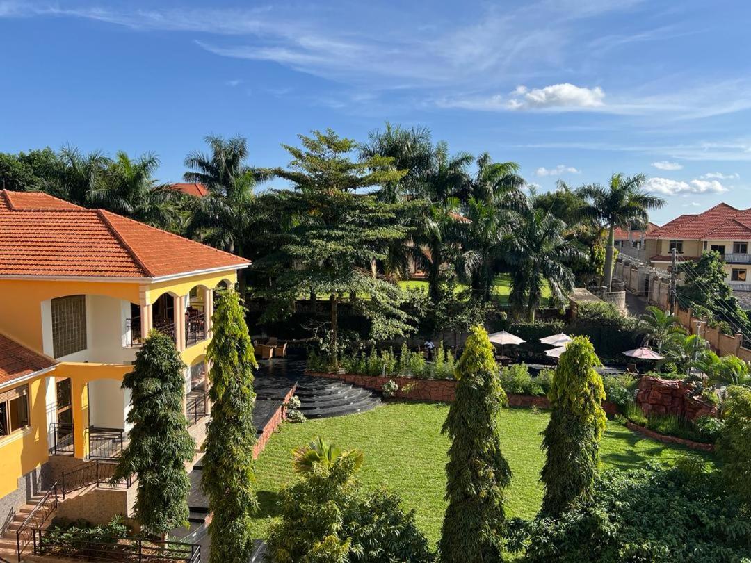 Precious Villas Lubowa Exterior photo